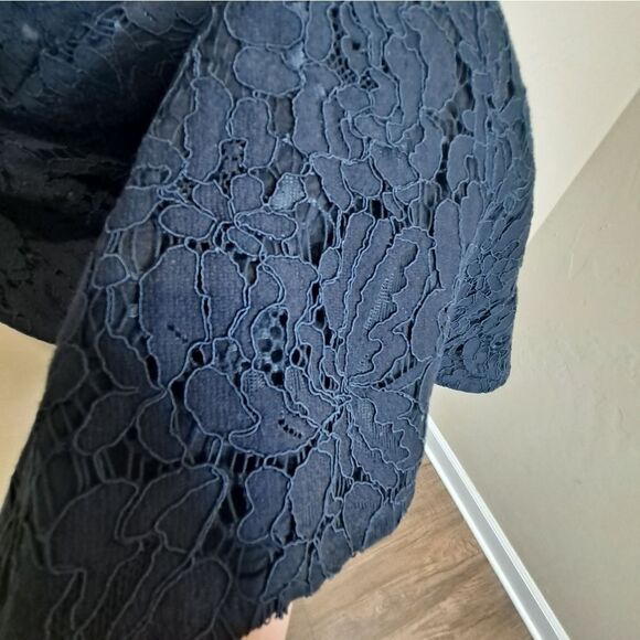 Banana Republic Lace Belted Shirtdress EUC Size 2 Petite - Picture 3 of 5